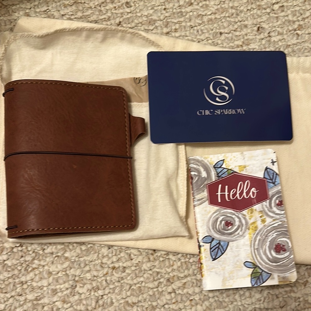 Chic Sparrow Crème Brûlée TN Pocket Plus with PP 6 month agenda and PP Journal